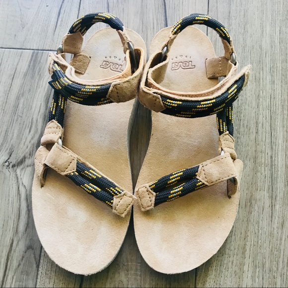 Teva Shoes - Teva Sandals! Lightly Worn